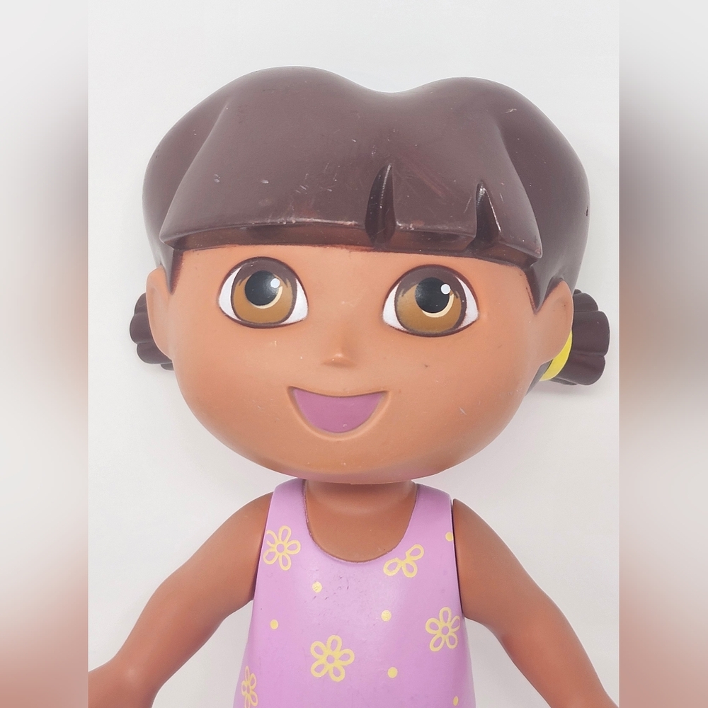 Dora The Explorer 2002 Doll - Picture 2 of 6